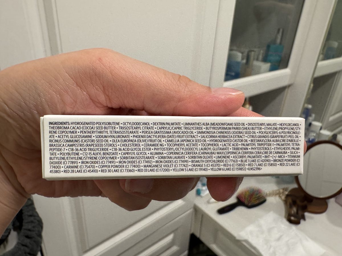 外盒側面 INGREDIENTS 全成分欄，末尾標示 <ILN52396>。